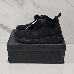 Adidas | Black Sneakers Unisex Size W7